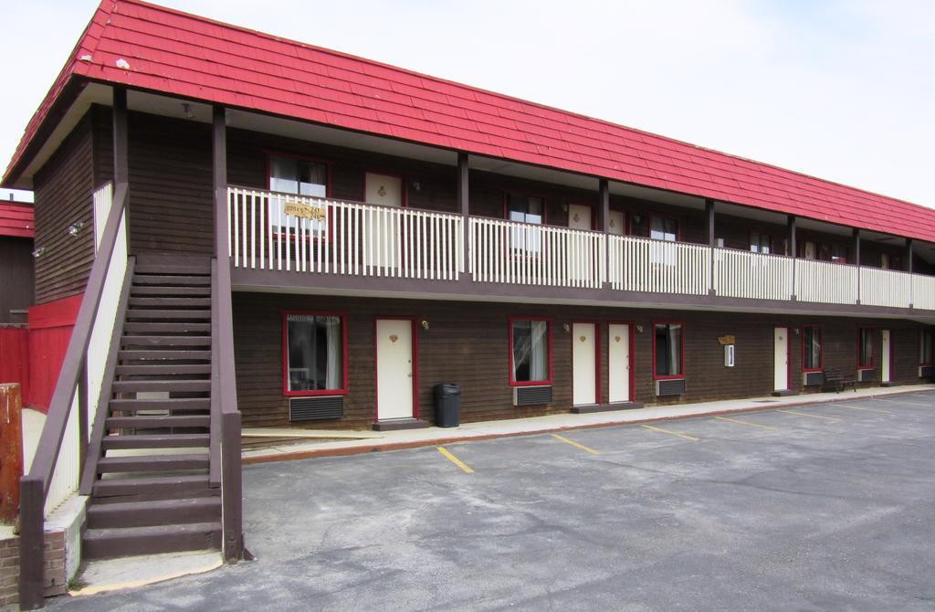 Travelers Lodge West Yellowstone Exterior photo