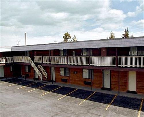 Travelers Lodge West Yellowstone Exterior photo